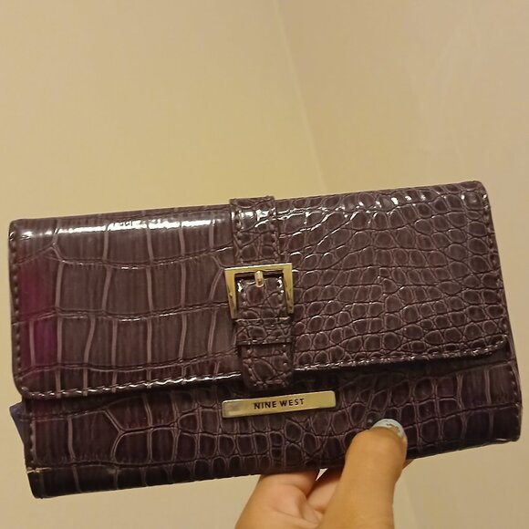 Wallet - Picture 1 of 1